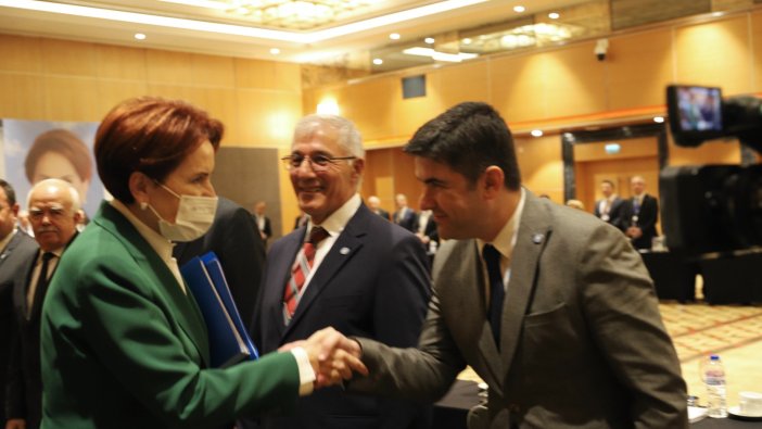 Meral Akşener İYİ Parti il başkanlarıyla bir araya geldi