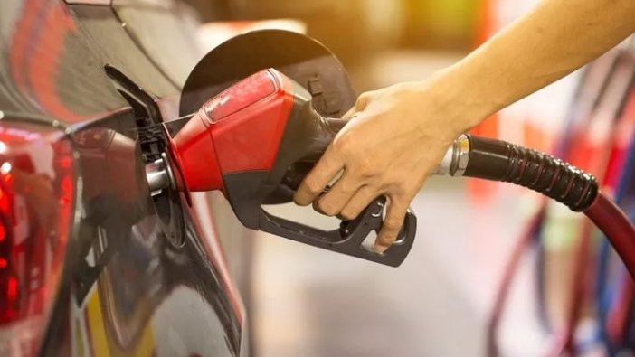 Araç sahiplerini sevindirecek haber: 2 liranın üzerinde indirim bekleniyor