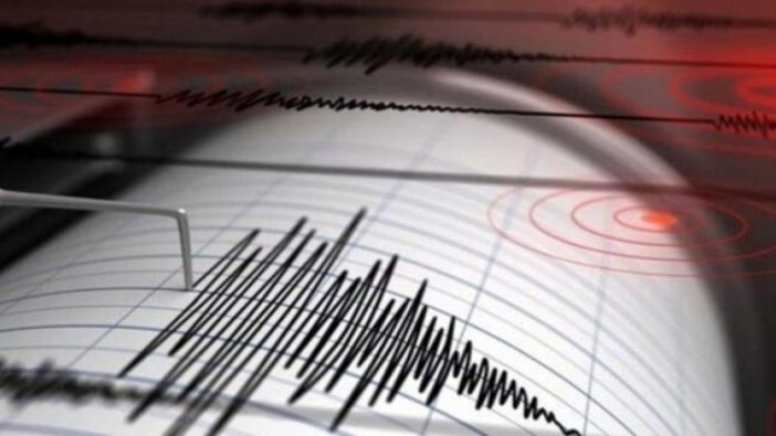 İran'da 5,7 büyüklüğünde deprem