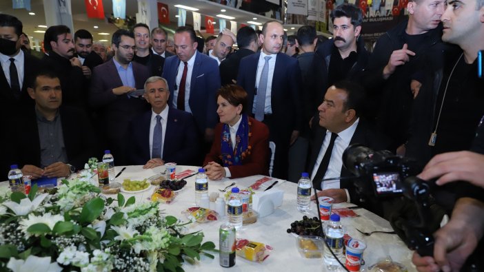 Akşener'den Ankara'da esnaf buluşması