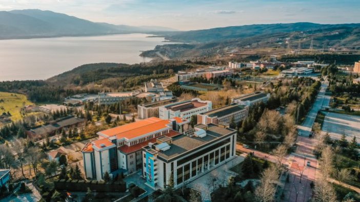 Sakarya Üniversitesi 3 Öğretim Görevlisi alıyor