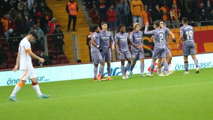 Hazırlık maçı: Galatasaray Villarreal'e boyun eğdi