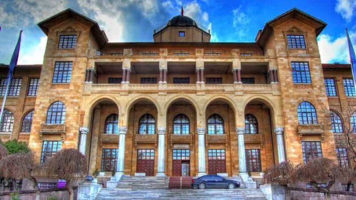 Gazi Üniversitesi 4/B Sözleşmeli Personel alım ilanı