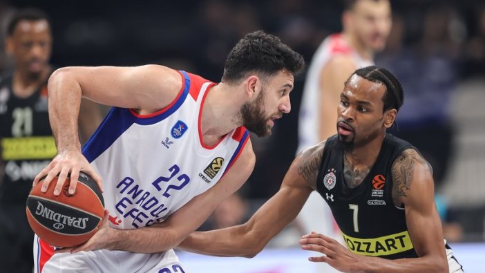 Anadolu Efes son saniyede yıkıldı!