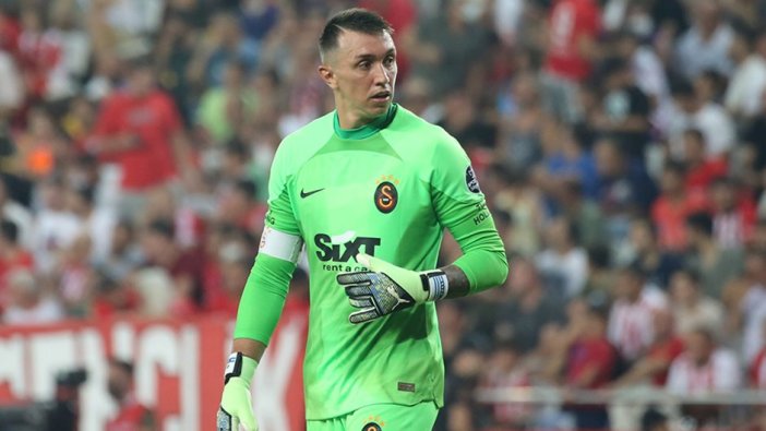 Muslera’dan büyük jest!