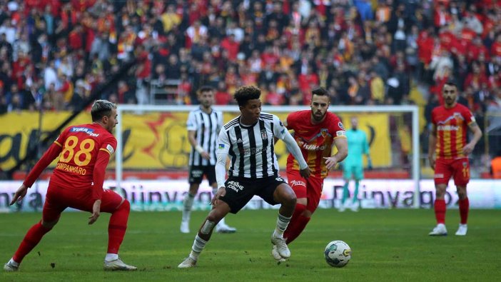 Beşiktaş'tan şampiyonluk yarışında "ben de varım" mesajı