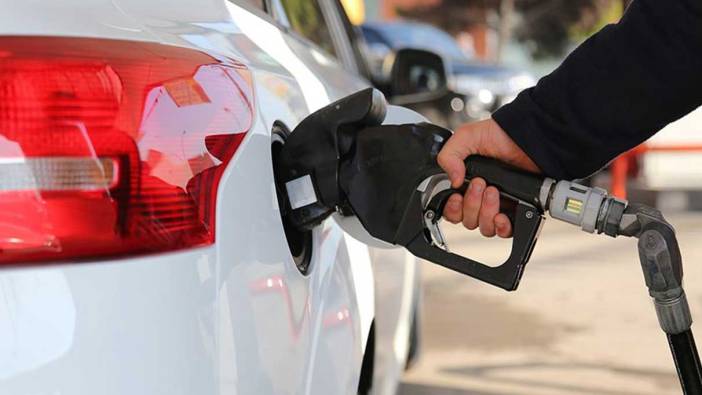 Duyanlar benzinliğe koştu... Akaryakıta bu gece dev zam geliyor!