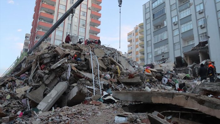 Deprem sonrası Naci Görür'den kritik uyarı! Tek tek açıkladı...