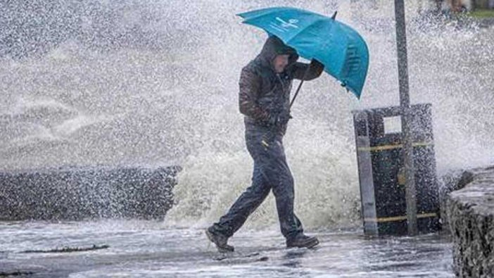 Meteoroloji'den deprem bölgesi ve diğer iller için uyarı: Kuvvetli yağış ve fırtına geliyor