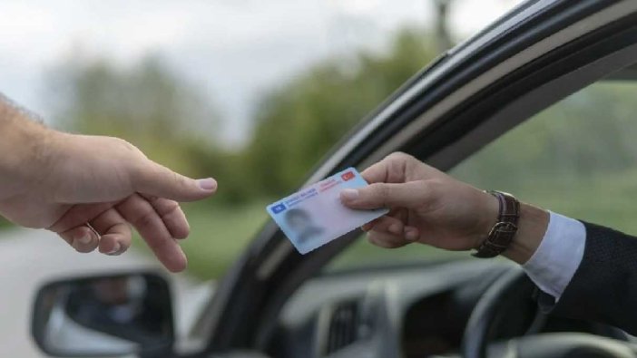 Ehliyeti olan 30 yaşından büyüklere flaş duyuru! Büyük cezası var mutlaka yaptırın 