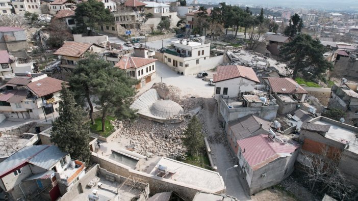 Top mermisinin yıkamadığını deprem yıktı: Tarihi cami 103 yıl sonra yerle bir oldu!