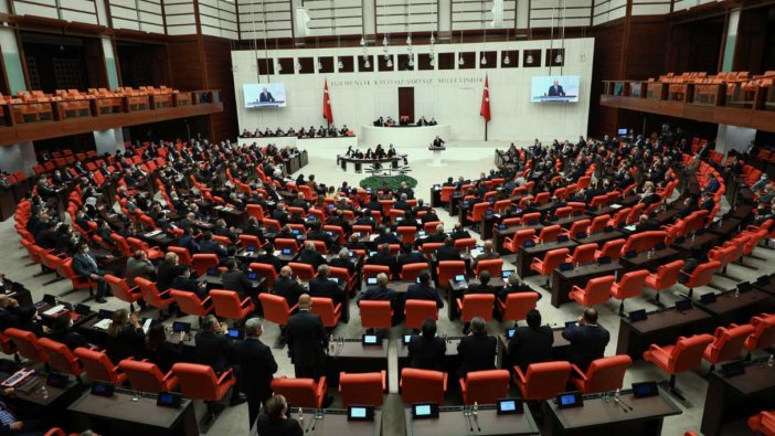 CHP'den depremzedeler için 'sosyal koruma paketi' kanun teklifi