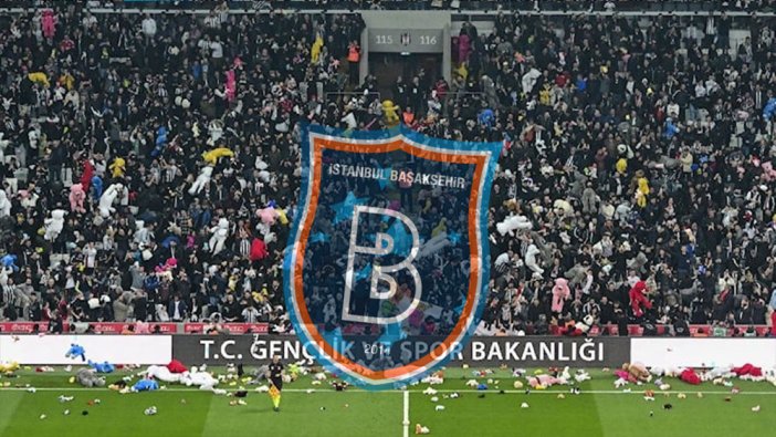 'Hükümet istifa' tartışmasına Başakşehir de katıldı: Taraftara bu çağrıyı yaptılar!