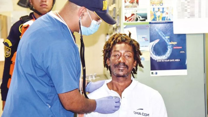 Filmlere konu olacak türden! Denizde kaybolan adam ketçap yiyerek hayatta kaldı: O marka'dan büyük jest geldi