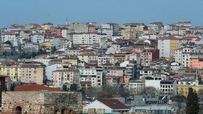 İBB’den riskli yapılarda oturan vatandaşlara kira ve faiz desteği