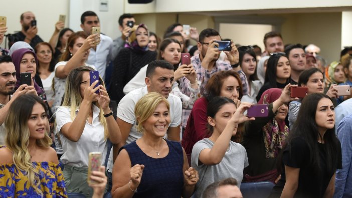 Yüz binlerce öğretmenin beklediği haber: 20 yılın en büyük ataması açıklandı... İşte branş branş kontenjan