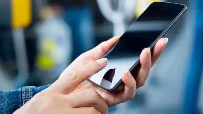 Cep telefonu alacaklar dikkat! Tarih verildi: Rekor zam geliyor