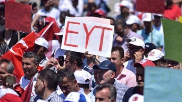 Bütün EYT'lileri ilgilendiriyor! Emekli dilekçesini ne zaman vermek daha avantajlı? Uzmanı açıkladı