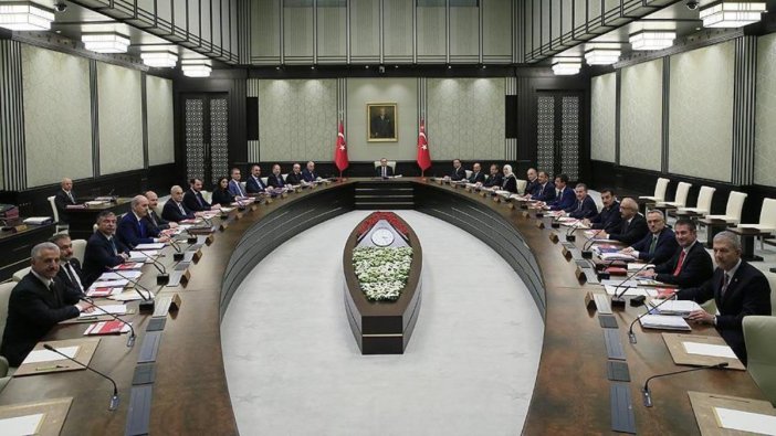 Reis ne derse kabul mu diyecekler: Erdoğan'la gizlice buluşup affını isteyen iki bakan kim