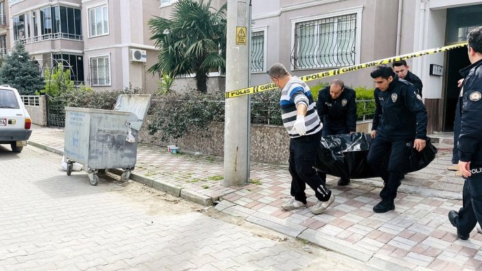 Bursa'da akılalmaz olay: Anne-kız peş peşe balkondan atlayıp can verdi