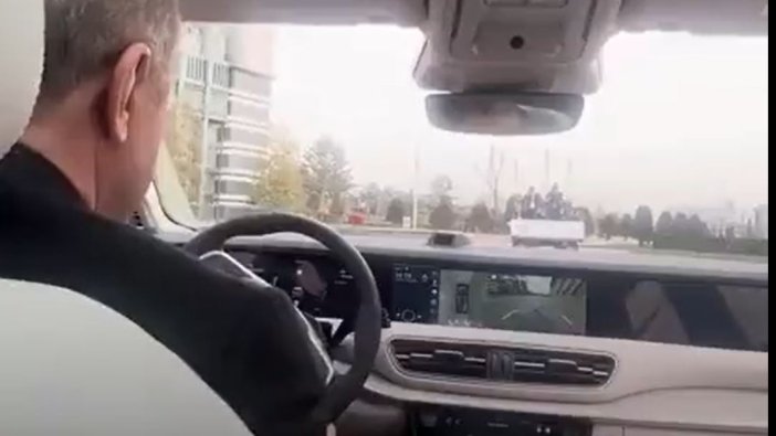 Erdoğan çifti arasında güldüren diyalog: Araba senin olabilir ama...