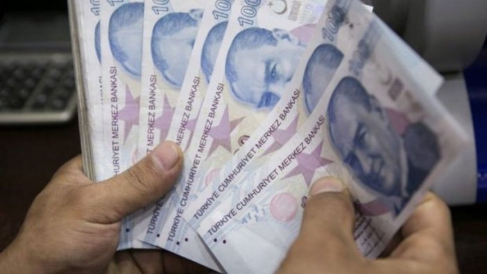 EYT ve emekliler dikkat: Bayram ikramiyesinin hesaplara yatacağı tarih açıklandı