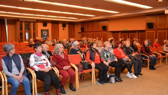 Üniversite öğrencileri psikolojik ilk yardım eğitiminde bir araya geldi