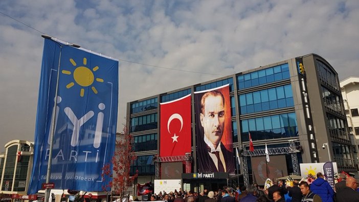 İYİ Parti'nin milletvekili aday listesi açıklandı! Kim hangi ilden aday oldu?