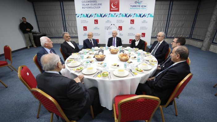 Kılıçdaroğlu ve Karamollaoğlu iftar sofrasında buluştu!