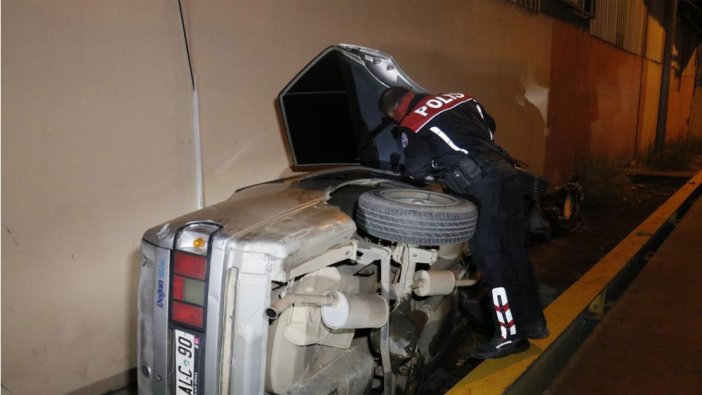 Polisin ‘dur’ ihtarına uymadı, kaçarken kaza yaptı