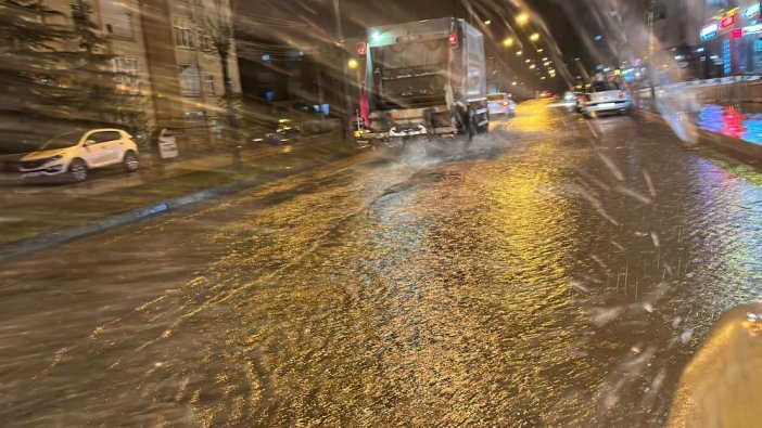 Elazığ'da sağanak ve dolu zor anlar yaşattı