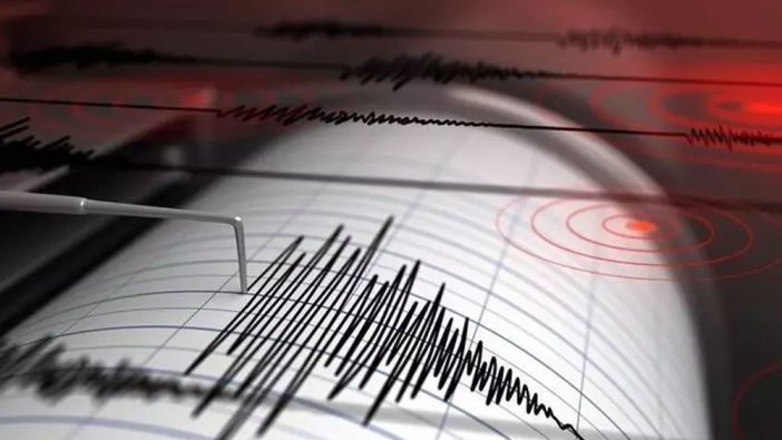 Endonezya'da 7 büyüklüğünde deprem