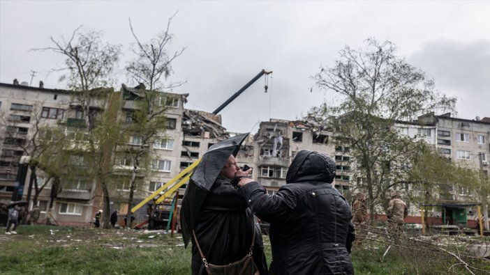 Rusya durmuyor! Slovyansk'a yönelik füze fırlattı