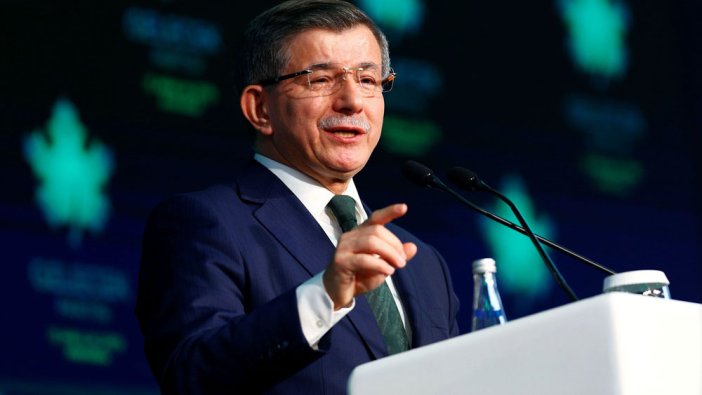 Yetkili isim ağzından kaçırdı! Ahmet Davutoğlu'nun rahatsızlığı ortaya çıktı