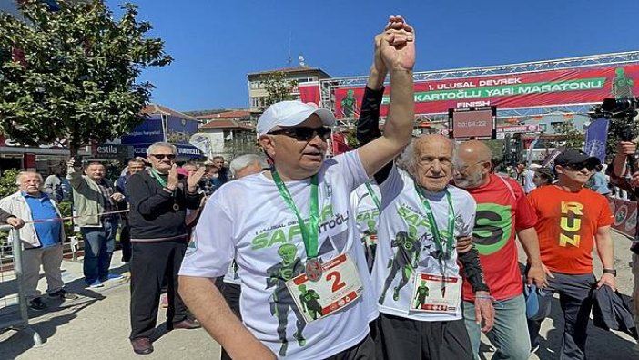 Zonguldak'ta 2. Ulusal Devrek Safder Kartoğlu Yarı Maratonu koşuldu