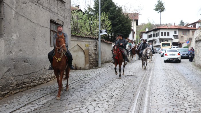 Binicilik tutkunları Safranbolu'da buluştu