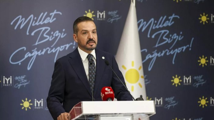 Kürşad Zorlu’dan Kadir Gecesi paylaşımı!