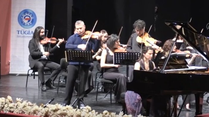 Dünyaca ünlü keman virtüözü ve orkestra şefi depremzedeler için çaldı