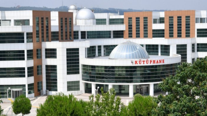 O üniversitede rektörlük sözleşmeli personel alacağını duyurdu