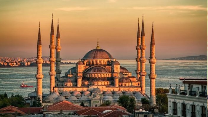 Ramazan Bayramı namazı saat kaçta? İşte il il namaz saatleri...