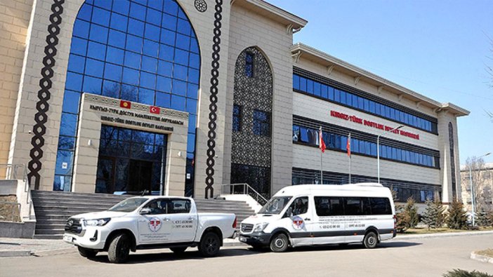 Minibüs okul servisine çarptı: 18 öğrenci yaralandı