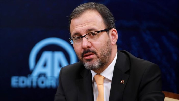 Bakan Kasapoğlu, Avrupa Şampiyonası'nda madalya kazanan milli güreşçileri kutladı