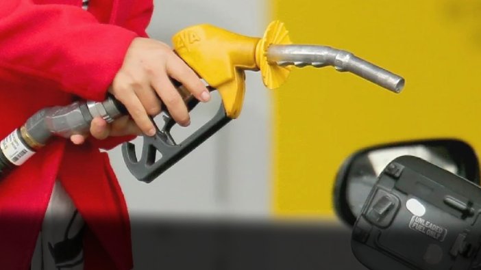 Akaryakıta indirim geliyor: O tarihten önce yakıt alacaklar dikkat