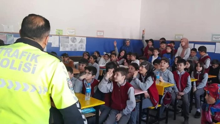 Konya’da öğrencilere trafik güvenliği eğitimi!