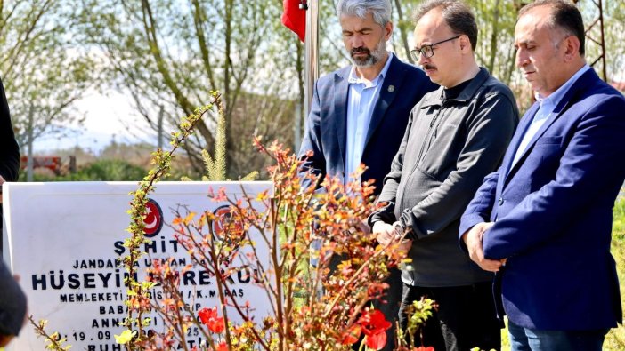 Vali Kızılkaya, Elbistanlı şehidi mezarı başında dualarla andı