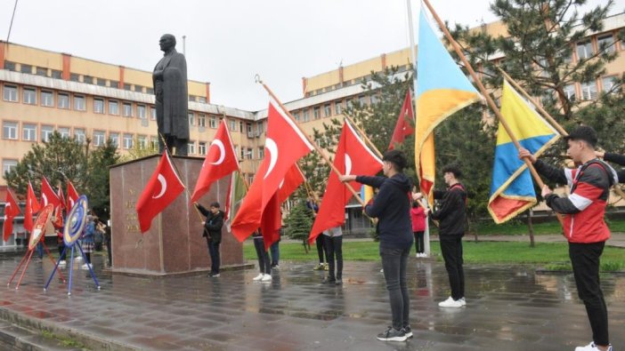 Muş'un kurtuluşunun 106. yıl dönümü törenle kutlandı