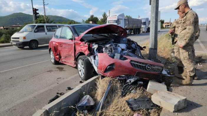 3 günlük aracının motoru metrelerce uzaktan çıktı