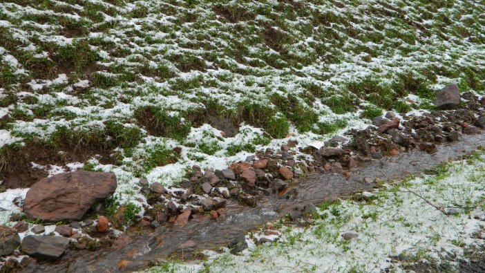 Posof’ta bir günde dört mevsim yaşandı