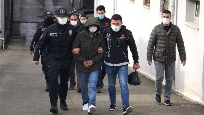 Adana'da ehliyet sınavında usulsüzlük yapanlara yönelik operasyonda 16 gözaltı