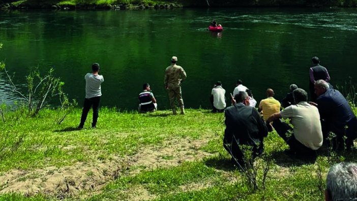 Dicle Nehri'nde yüzen gençten acı haber